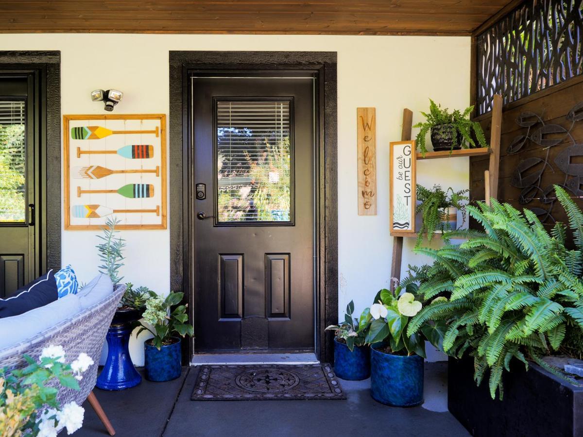 Rayleigh Riverfront Retreat- Peaceful Garden Oasis-25 Minutes To Ski Hill Kamloops Extérieur photo